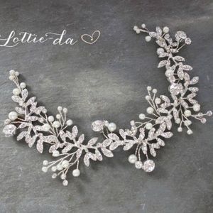 Lottie-da Hair Accessory